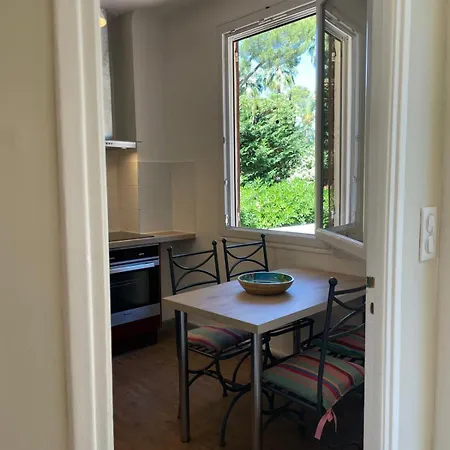Dans Grand Jardin Provencal 公寓 昂蒂布